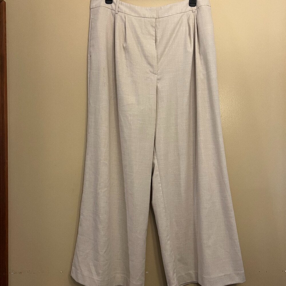 Worthington Women's 18P, Wide leg pant, Khaki White, NWT
